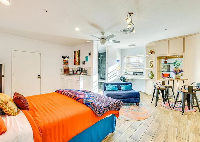 Apartment Modern W/ Pool Access In Scottsdale!